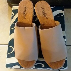 Size 9 Lucky Brand Sandals